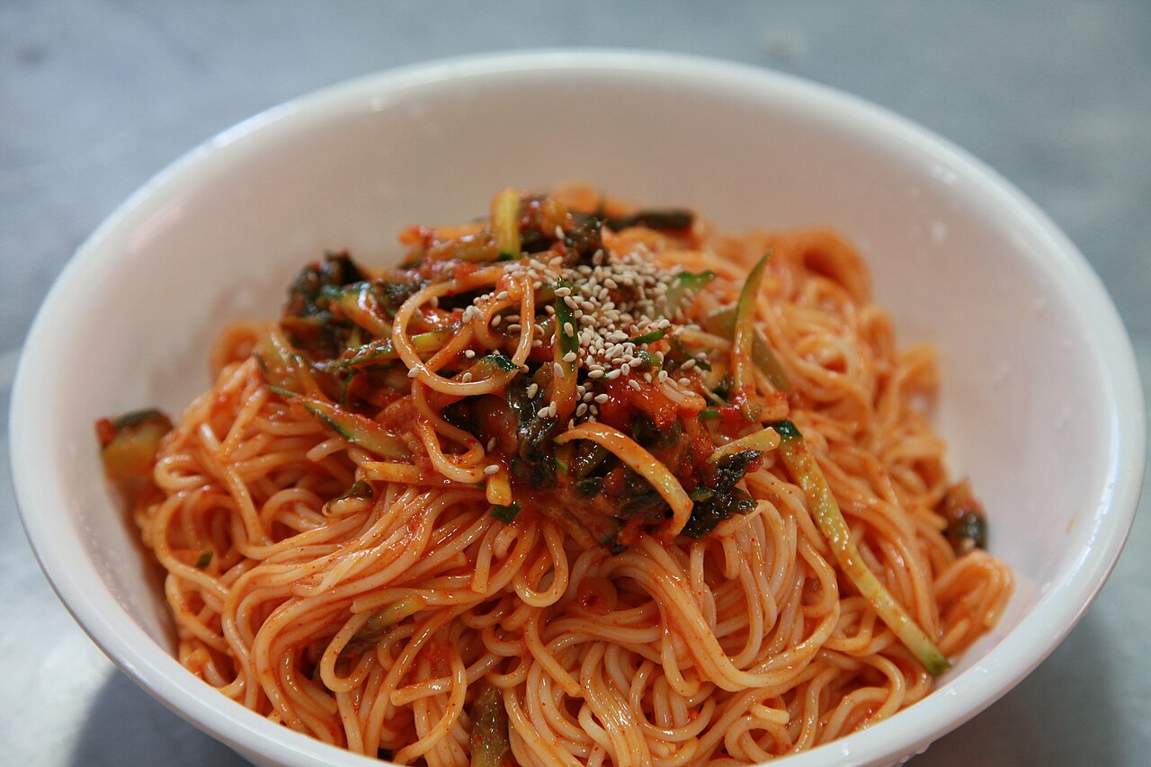 ビビン麺の料理写真 2