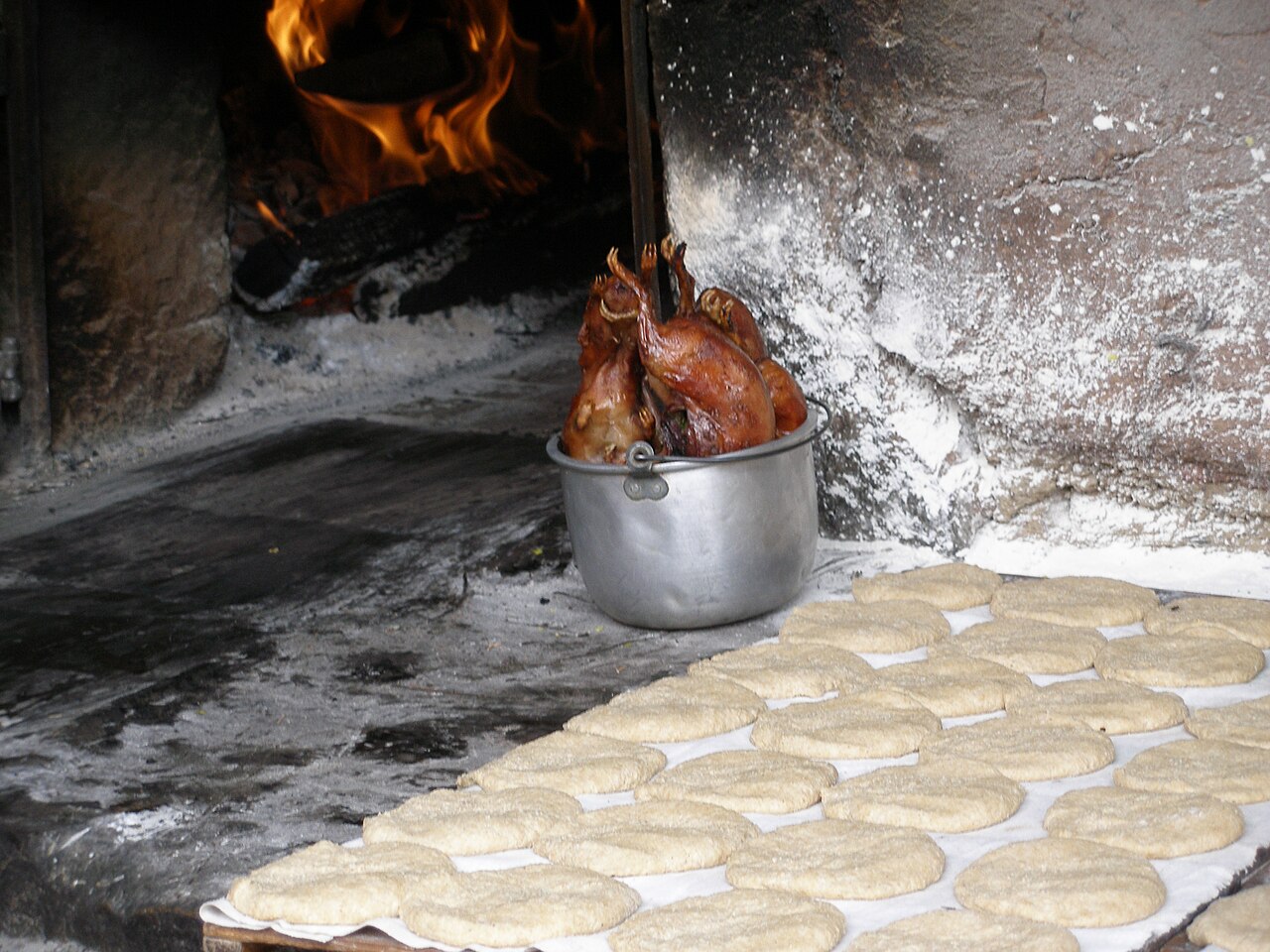 クイの料理写真