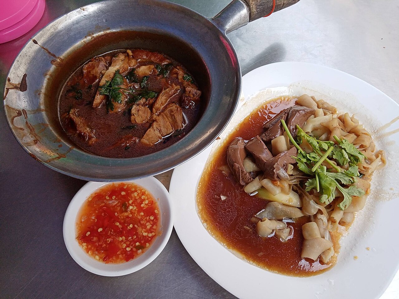 鴨血豆腐