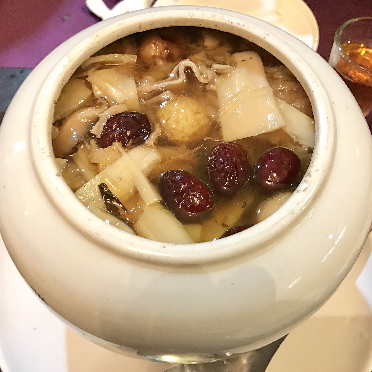 仏跳墻の料理写真 2