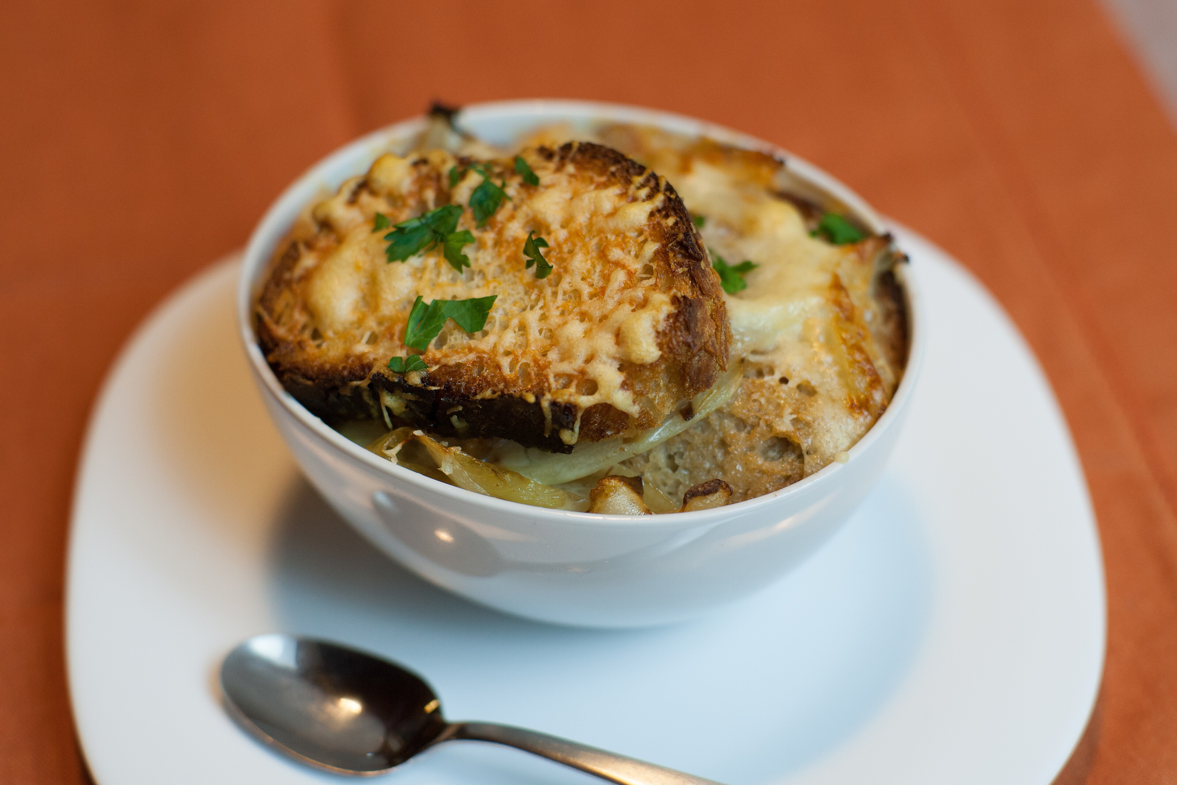 フレンチオニオンスープの料理写真