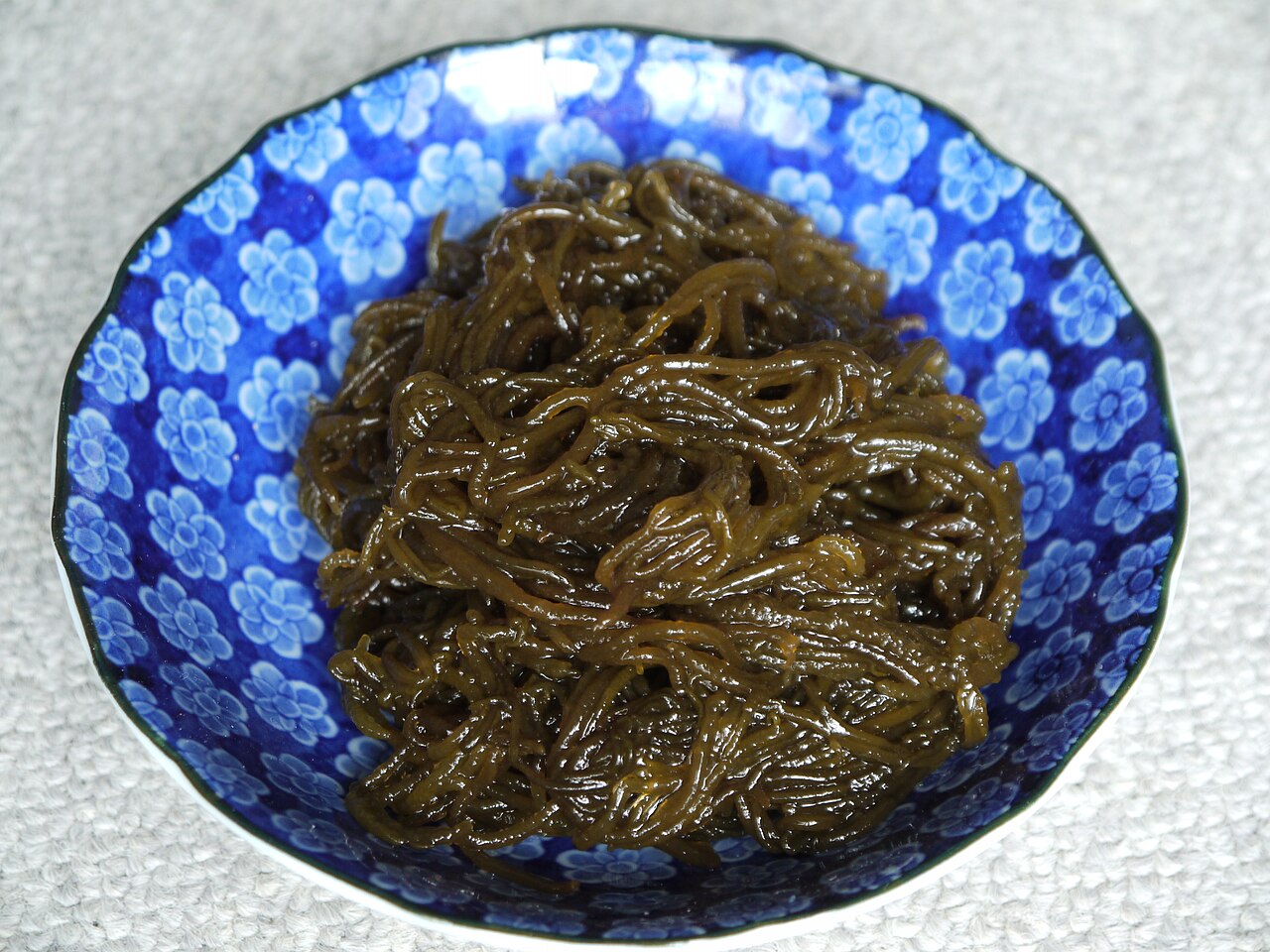 莫久来