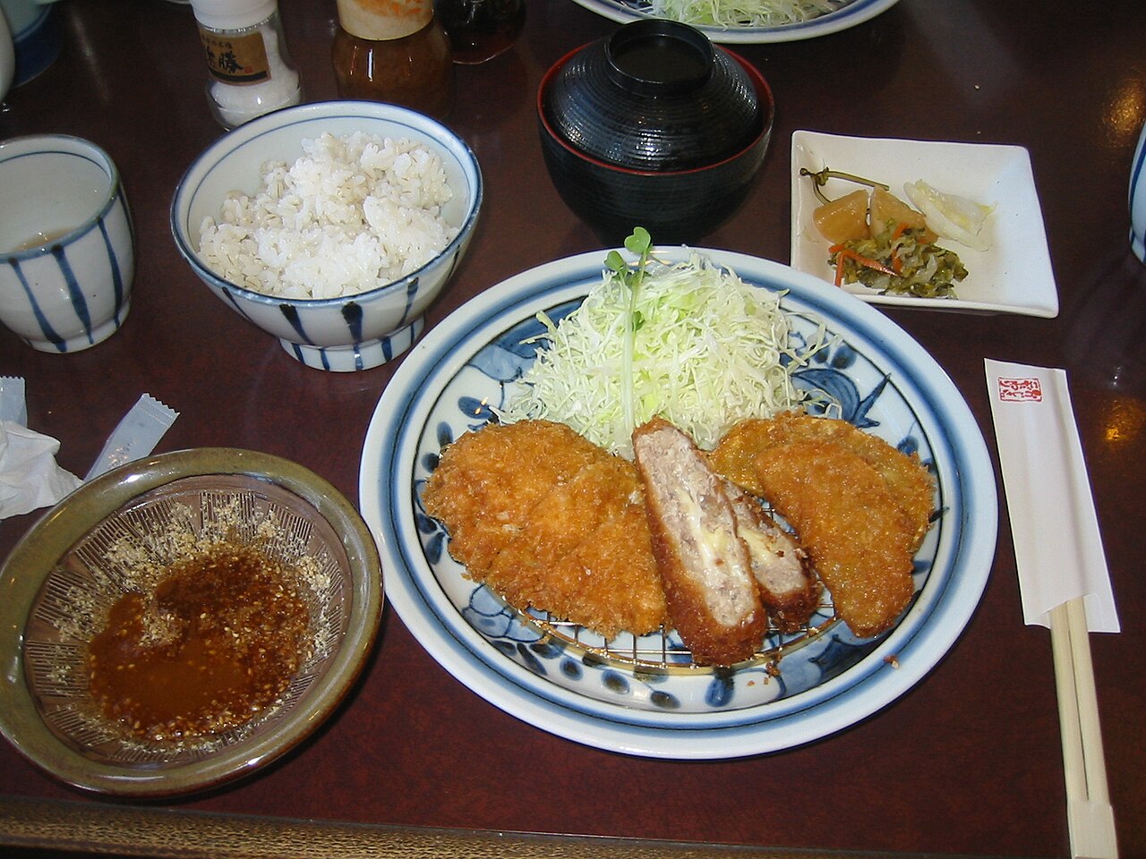 濃厚ソースの料理写真 3