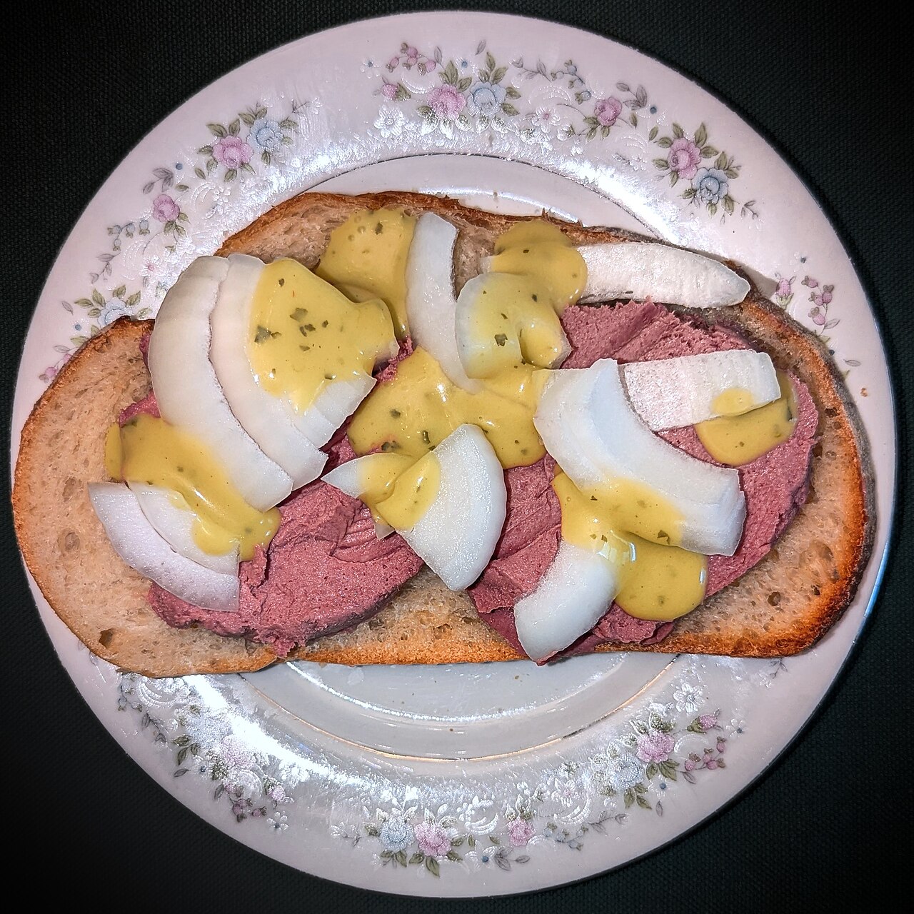 オニオンソースの料理写真 3