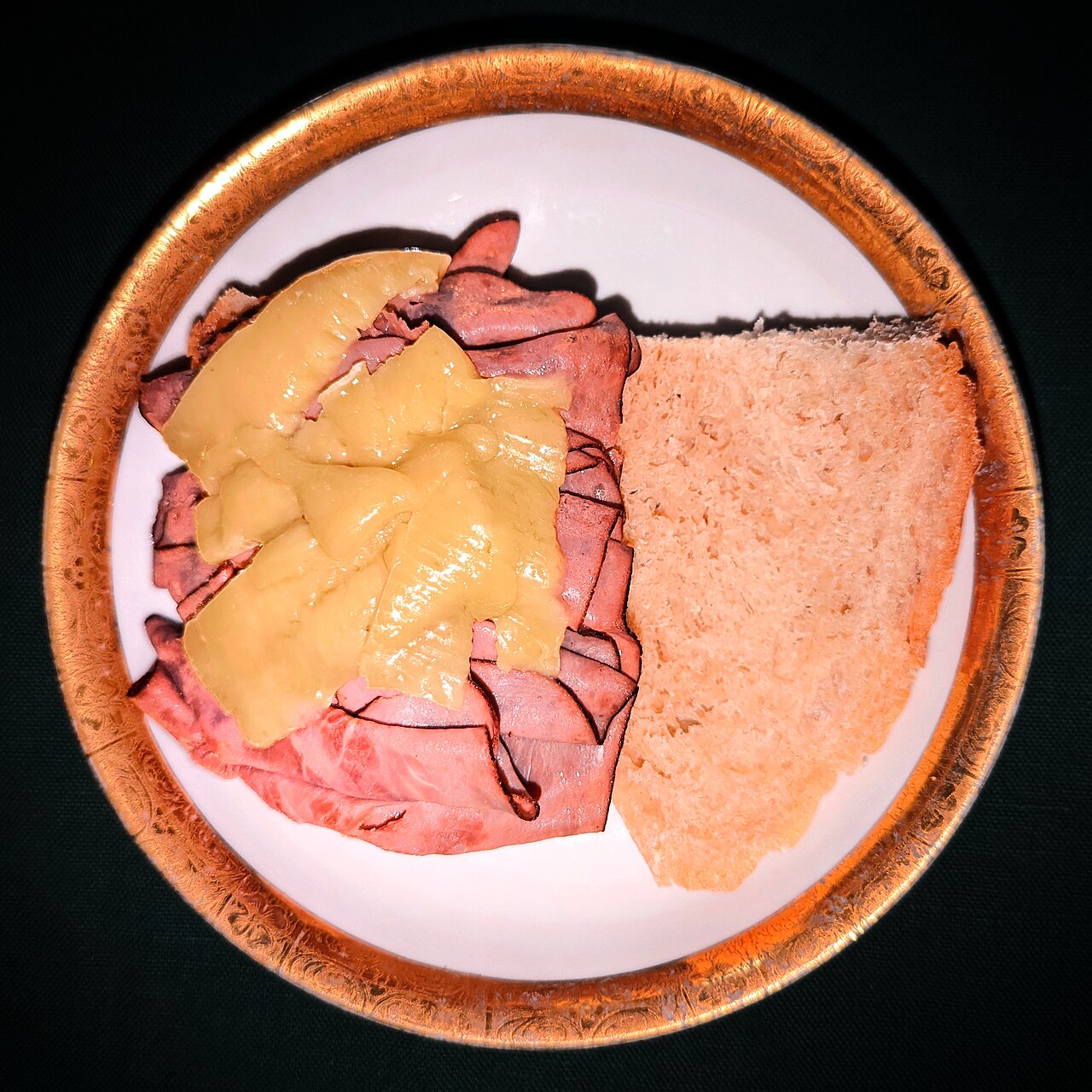 ローストビーフサンドの料理写真 2