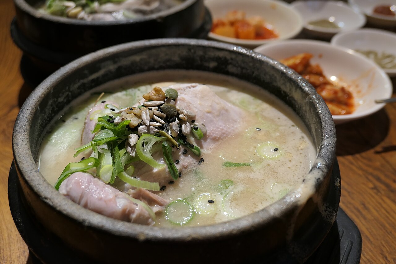 参鶏湯の料理写真 2