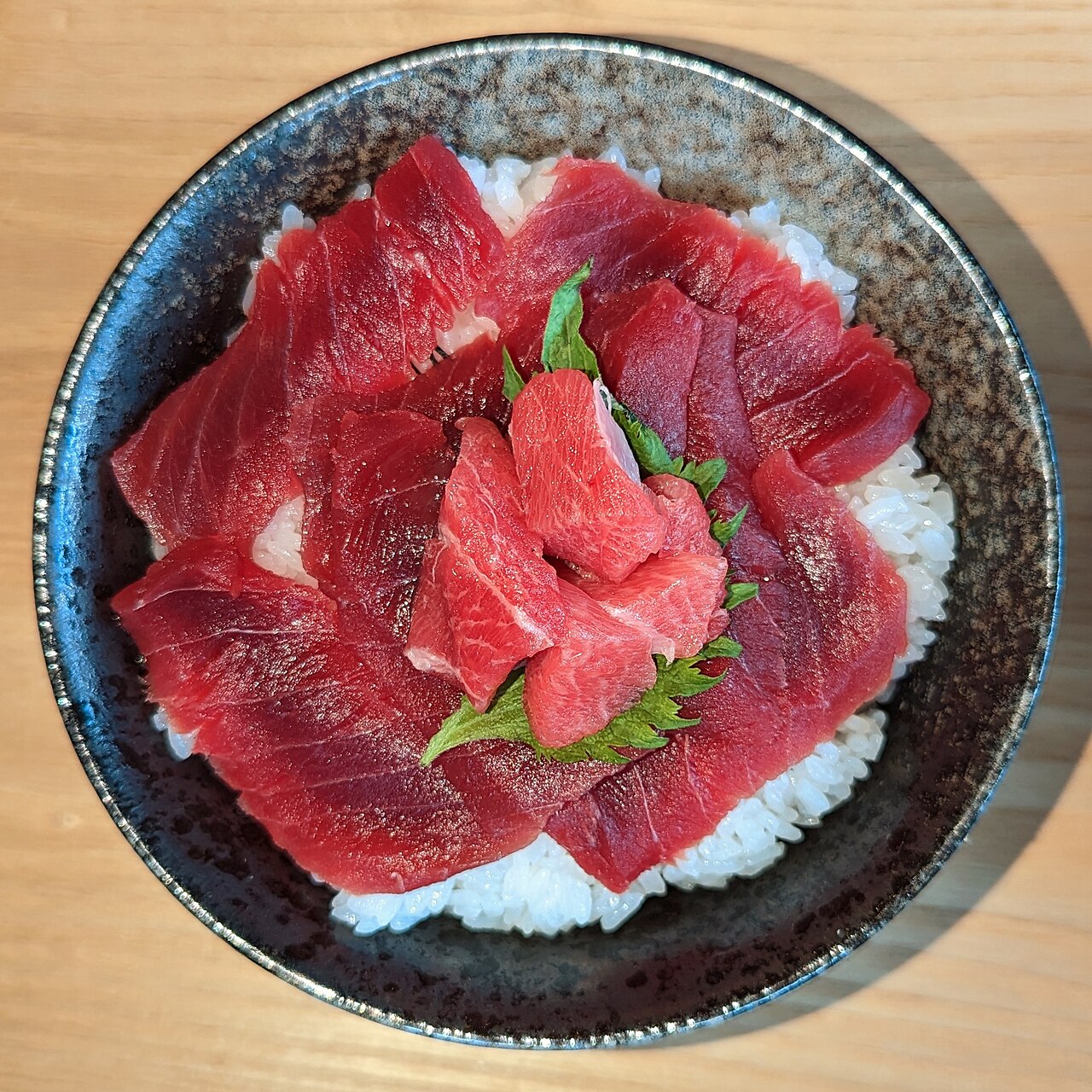 鉄火丼の料理写真 3